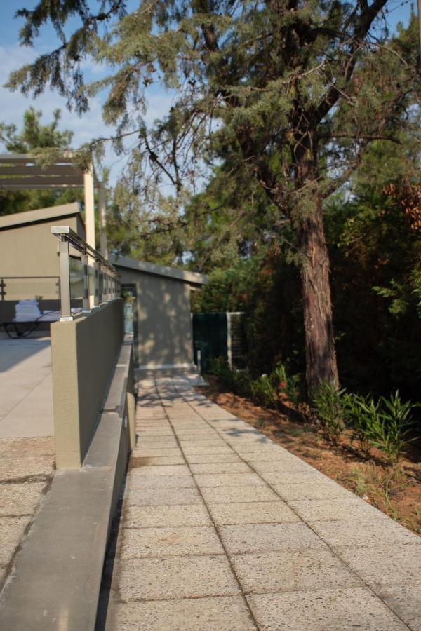 נאה פוטידאה 8 Boutique Suites מראה חיצוני תמונה