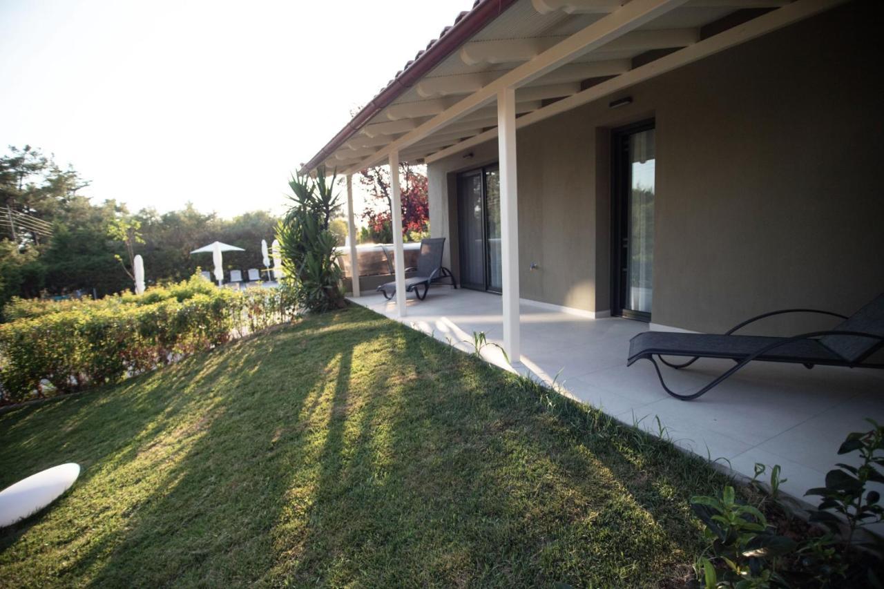 נאה פוטידאה 8 Boutique Suites מראה חיצוני תמונה