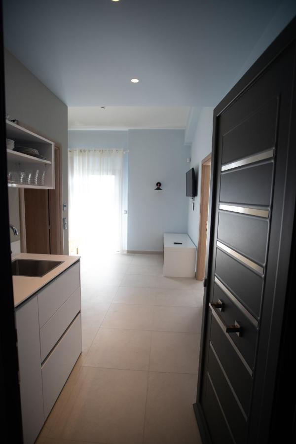 נאה פוטידאה 8 Boutique Suites מראה חיצוני תמונה