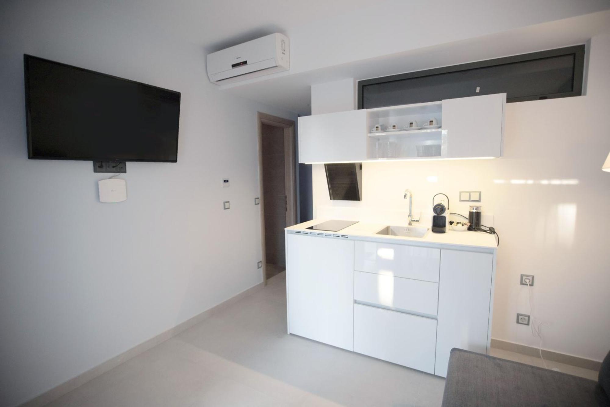 נאה פוטידאה 8 Boutique Suites חדר תמונה