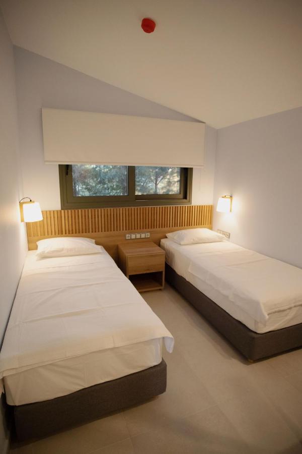 נאה פוטידאה 8 Boutique Suites מראה חיצוני תמונה