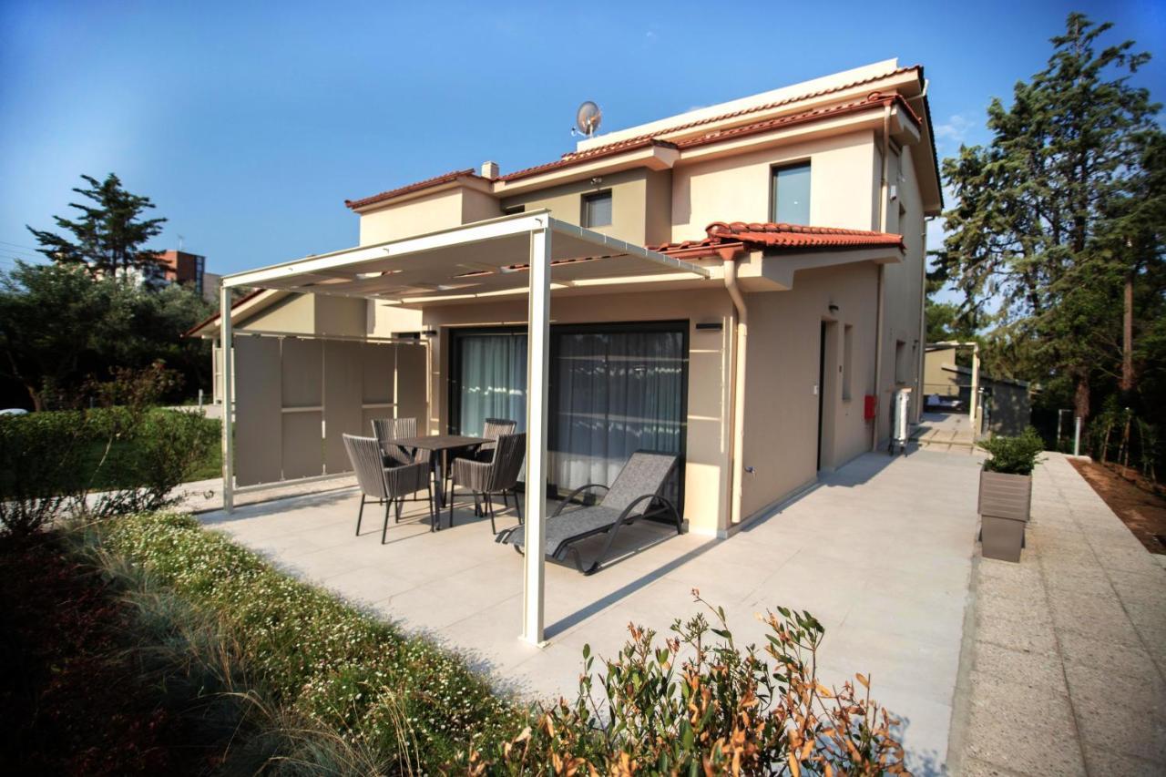 נאה פוטידאה 8 Boutique Suites מראה חיצוני תמונה