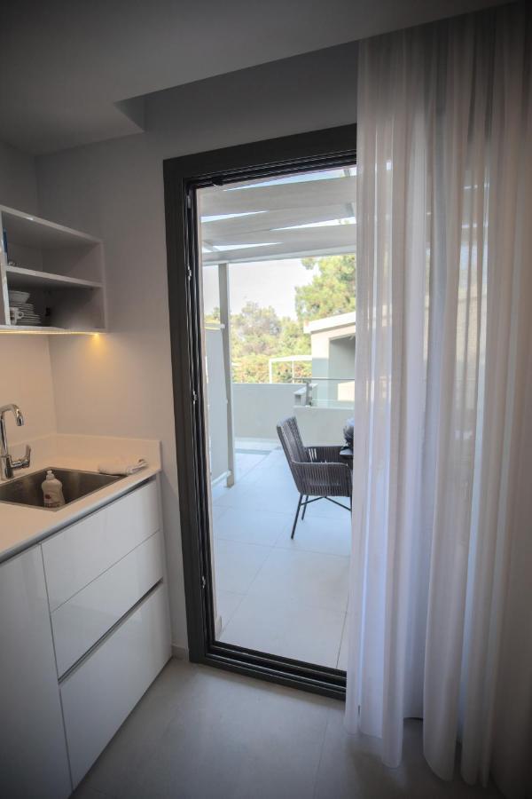 נאה פוטידאה 8 Boutique Suites מראה חיצוני תמונה